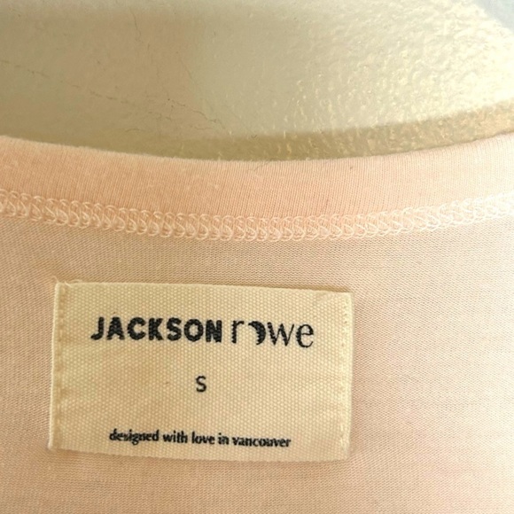 Jackson Rowe Girlfriend V-Neck Tee- Whisper - Picture 5 of 8